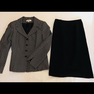 Le Suit Dress Suit